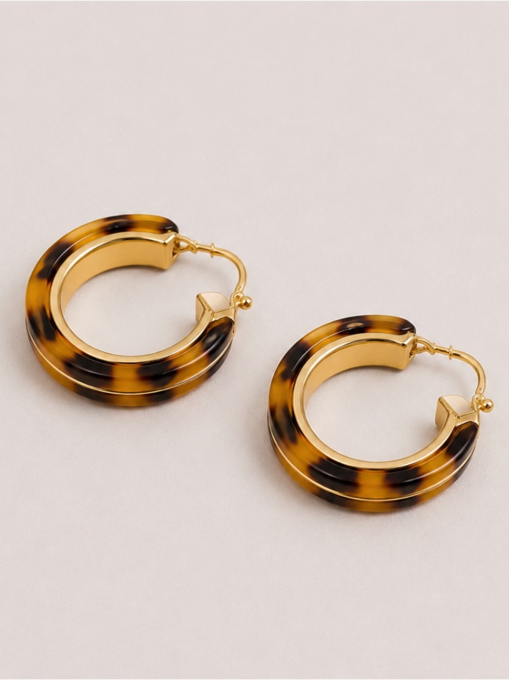 New! Tortoiseshell Gold Hoop Earrings NWOT